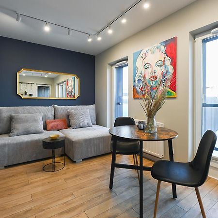 Regnum Noctis Piotrkowska 44 Apartamento Łódź Exterior foto
