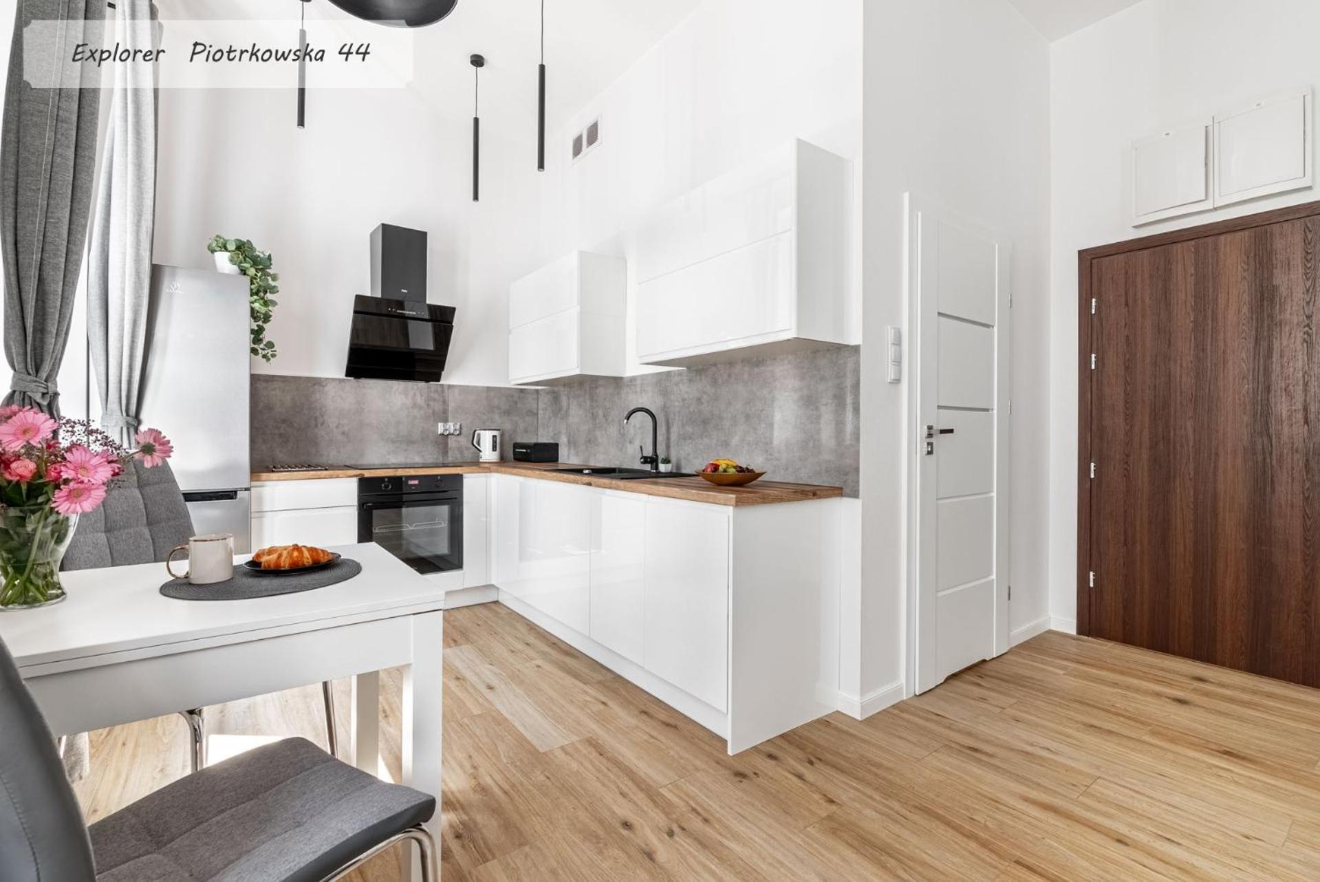 Regnum Noctis Piotrkowska 44 Apartamento Łódź Exterior foto